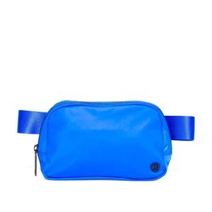 lululemon everywhere belt bag BLUEBELL